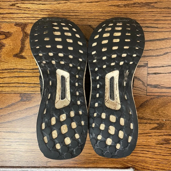 Adidas ultra boost mens 9.5 - Picture 5 of 5
